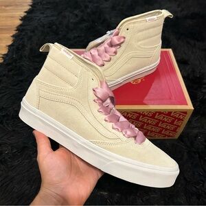 VANS cream suede pink satin laces hi top skater shoes sneakers women’s 7 new